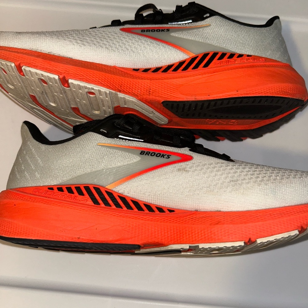 ❌SOLD Brooks Gray and Orange Athletic Shoes with Cushioned Sole - Picture 5 of 8